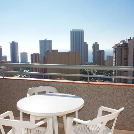 Primavera Loix Aparthotel 3*