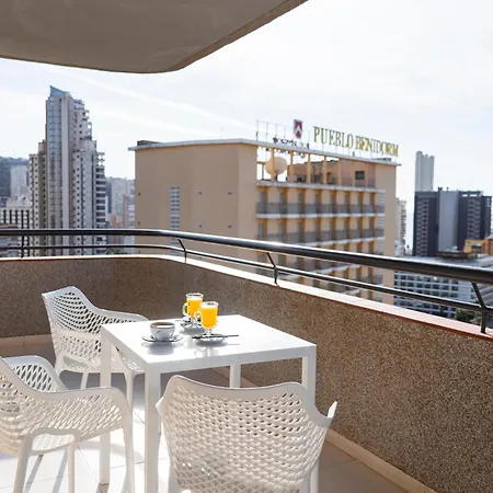Primavera Loix Aparthotel