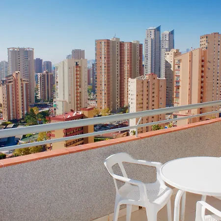 Primavera Loix アパートホテル