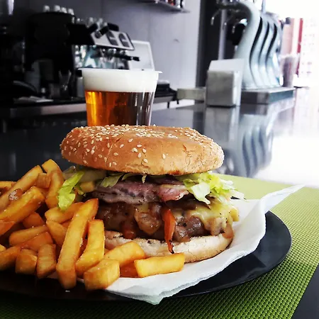 アパートホテル Primavera Loix 3*