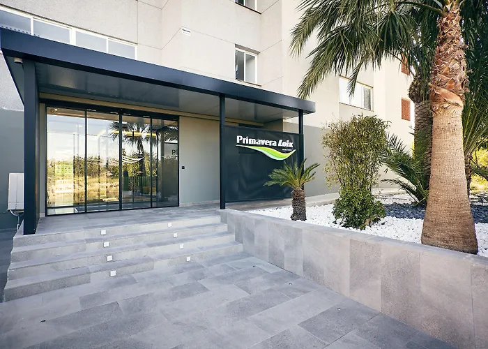 Primavera Loix Appart hôtel