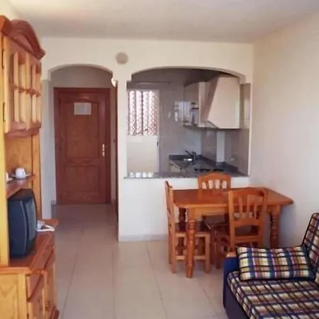 Ξενοδοχείο με διαμερίσματα Primavera Loix 3*