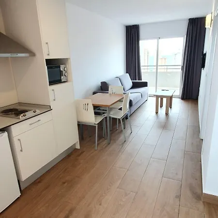 Ξενοδοχείο με διαμερίσματα Primavera Loix 3*