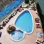 Primavera Loix Aparthotel 3*