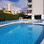 Primavera Loix Aparthotel 3*