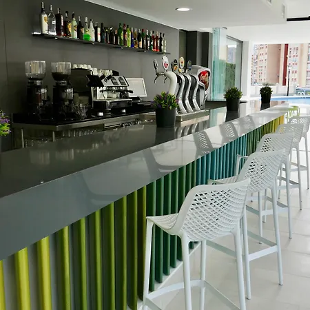 Lägenhetshotell Primavera Loix 3*