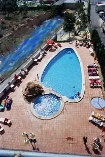 Primavera Loix Aparthotel 3*